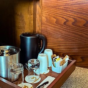 Habitación Estándar con 2 Camas Individuales